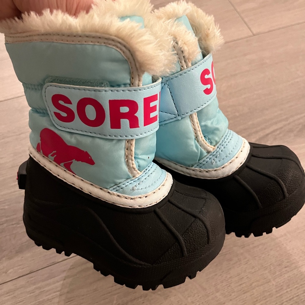 Sorel toddler winter boots size 5